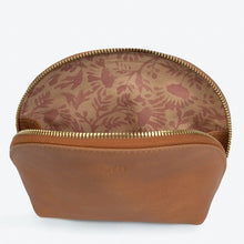 Load image into Gallery viewer, JOYN Halfmoon Leather Pouch
