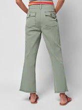 Load image into Gallery viewer, Faherty Brand Utility Pant
